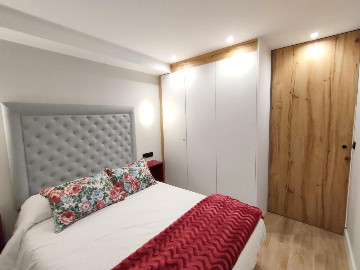 شقة Oviedo Centro Santa Clara Piso De Lujo المظهر الخارجي الصورة
